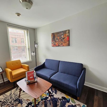 Gorgeous And Spacious Studio At The Historic Inman - 200 Champaign Bagian luar foto