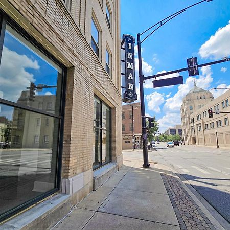 Gorgeous And Spacious Studio At The Historic Inman - 200 Champaign Bagian luar foto